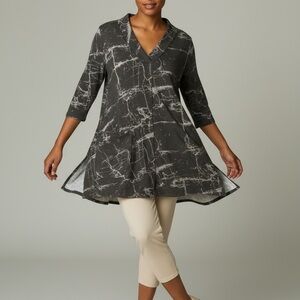 Elegant Marble Pattern Tunic Top